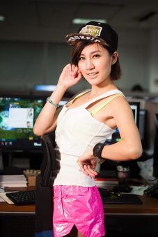 大声喊出我爱DOTA2 青春活力牛男宝贝曝照