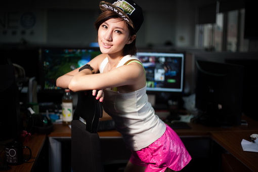 大声喊出我爱DOTA2 青春活力牛男宝贝曝照	