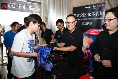 专业COS团队粉猴出品 DOTA2痛苦女王无限妖娆
