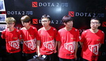 DOTA2展台聚焦签名墙 明星大神CJ红毯大走秀