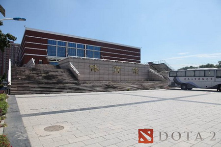图片: 图11：经贸大学体育馆外景.jpg