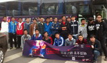 DOTA2校园争霸赛网吧 选手享受巴士专车接送