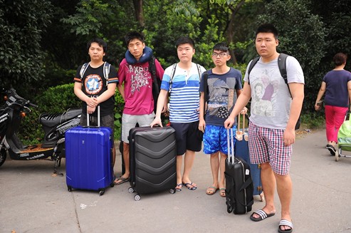 外卡赛7月27日凌晨开战   CDEC打响国际邀请赛揭幕战