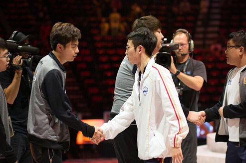 国际邀请赛正赛首日战罢&mdash;&mdash;中国军团五战四胜一负