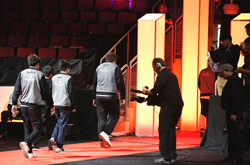 【转自贴吧】细数2015国际邀请赛五大感动瞬间