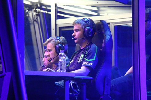 前四仅剩一支中国队   法兰克福特锦赛淘汰赛第四日